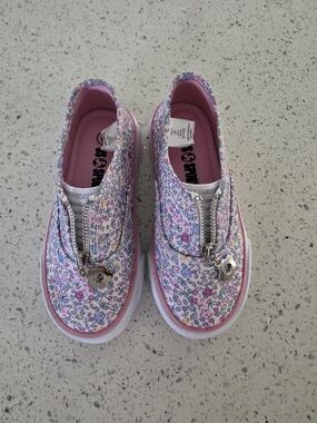 Skechers Girls Pink Multicolor Floral Slip-On Sneakers with Heart Charm